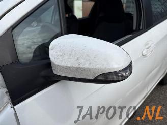 Toyota Yaris Yaris III (P13), Hatchback, 2010 / 2020 1.5 16V Hybrid picture 9