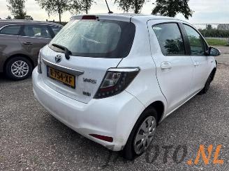 Toyota Yaris Yaris III (P13), Hatchback, 2010 / 2020 1.5 16V Hybrid picture 5