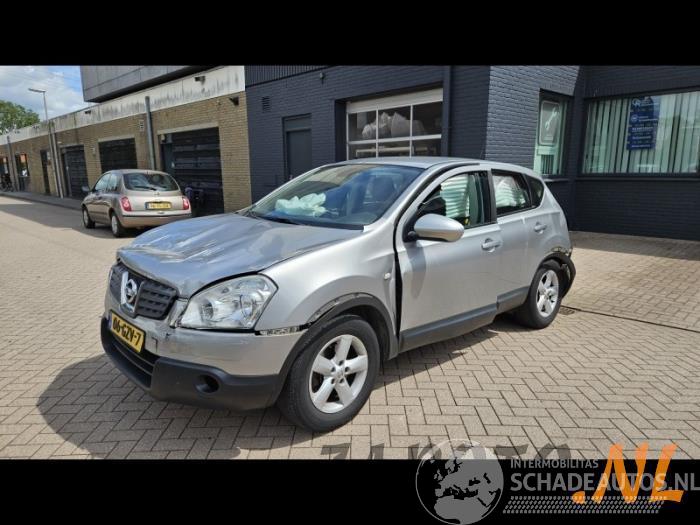 Nissan Qashqai Qashqai (J10), SUV, 2007 / 2014 1.6 16V