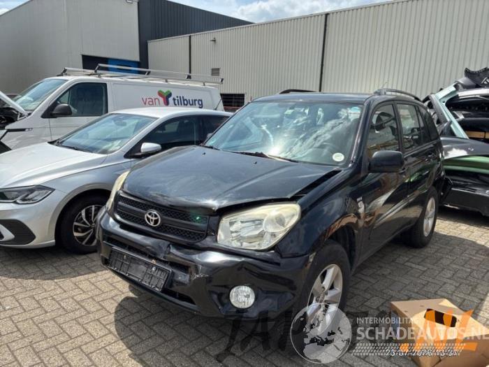 Toyota Rav-4 RAV4 (A2), Terreinwagen, 2000 / 2005 1.8 16V VVT-i 4x2
