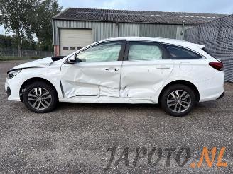 Hyundai I-30 i30 Wagon (PDEF), Combi, 2017 1.0 T-GDI 12V picture 2