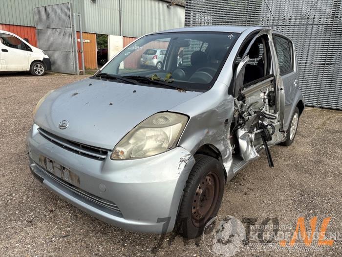 Daihatsu Sirion Sirion 2 (M3), Hatchback, 2005 1.3 16V DVVT
