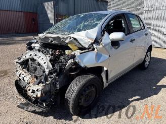 Salvage car Toyota Yaris Yaris II (P9), Hatchback, 2005 / 2014 1.3 16V VVT-i 2006/3