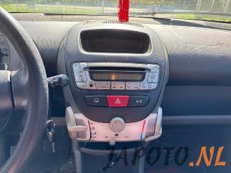 Toyota Aygo Aygo (B10), Hatchback, 2005 / 2014 1.0 12V VVT-i picture 9