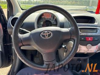 Toyota Aygo Aygo (B10), Hatchback, 2005 / 2014 1.0 12V VVT-i picture 10