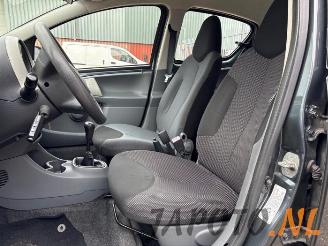 Toyota Aygo Aygo (B10), Hatchback, 2005 / 2014 1.0 12V VVT-i picture 10