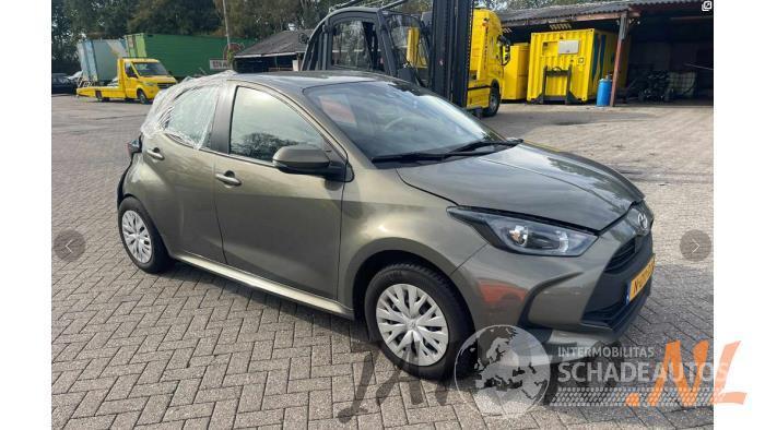 Toyota Yaris Yaris IV (P21/PA1/PH1), Hatchback, 2020 1.5 12V Hybrid 115