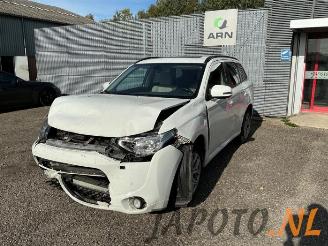 Dezmembrări autoturisme Mitsubishi Outlander Outlander (GF/GG), SUV, 2012 / 2022 2.0 16V PHEV 4x4 2013/12