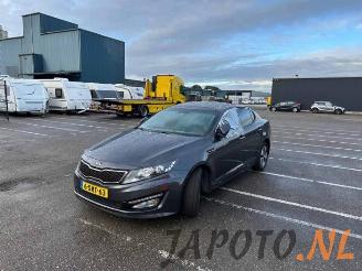 Vrakbiler auto Kia Optima Optima, Sedan, 2010 / 2015 2.0 CVVT Hybrid 16V 2013/11