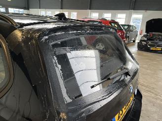 BMW 3-serie 320i Luxury Line NL NAP! picture 10