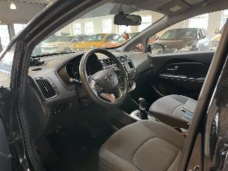 Kia Rio 1.4 CVVT Plus Pack picture 15