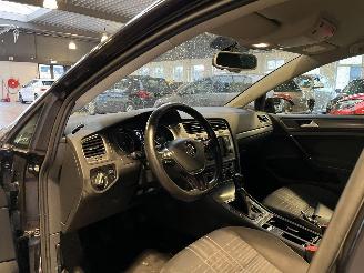 Volkswagen Golf 1.6 TDI Comfortline picture 12