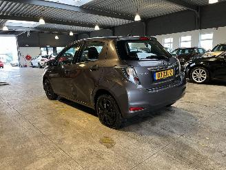 Toyota Yaris 1.5 Full Hybrid NL NAP! picture 3