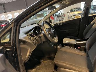 Ford Fiesta 1.25 Titanium picture 14