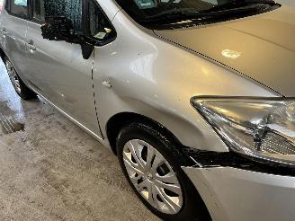 Toyota Auris 1.6 Aspiration Automaat 134.000 KM NAP! picture 11