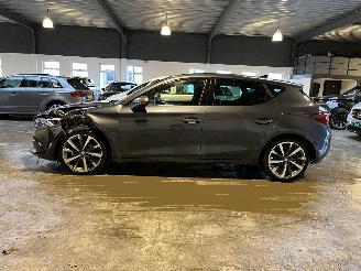 Seat Leon 2.0 TDI FR Launch Edition NAP! BTW picture 2