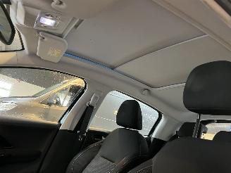 Peugeot 208 1.6 BlueHDi Blue Premium 90.000 KM! picture 16