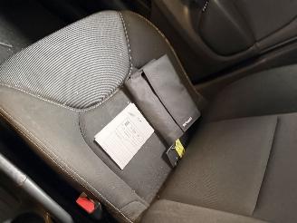 Renault Clio 0.9 TCe ECO Night&Day NL NAP! picture 18