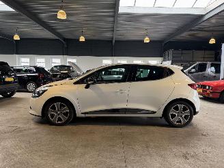 Renault Clio 0.9 TCe ECO Night&Day NL NAP! picture 2