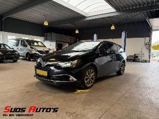 Coche accidentado Toyota Auris 1.8 Hybrid Executive 2018/3