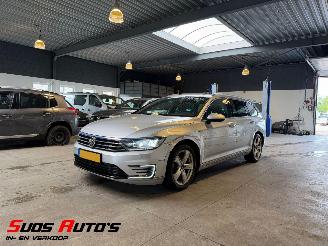 Coche accidentado Volkswagen Passat 1.4 TSI GTE Highline 2015/10