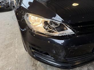 Volkswagen Golf 1.2 TSI Highline picture 11