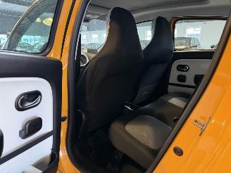 Renault Twingo 1.0 SCe Collection picture 12