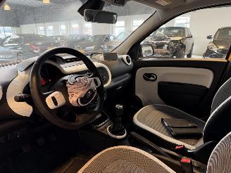 Renault Twingo 1.0 SCe Collection picture 18