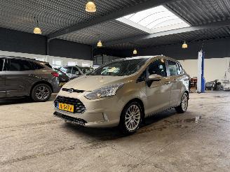 Vaurioauto  passenger cars Ford B-Max 1.0 EcoBoost Titanium 2013/6