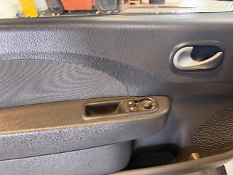 Renault Twingo 1.5 dCi Dynamique picture 14