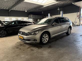 skadebil auto Volkswagen Passat 1.6 TDI Highline 2017/5