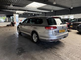 Volkswagen Passat 1.6 TDI Highline picture 3