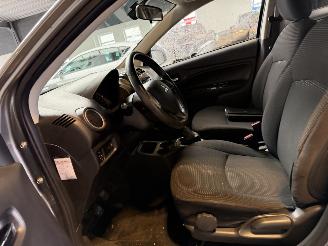 Mitsubishi Space-star 1.0 Bright 100.000 NAP! picture 18