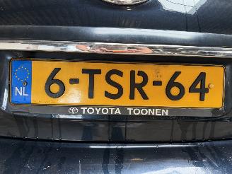 skadebil auto Toyota Auris 1.8 Full Hybrid Dynamic 2012/2