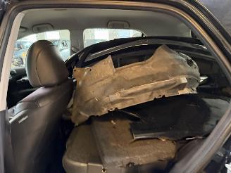skadebil auto Toyota Auris 1.8 Full Hybrid Dynamic 2012/2
