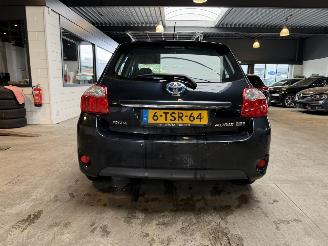 Toyota Auris 1.8 Full Hybrid Dynamic picture 4