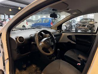 Toyota Aygo 1.0 VVT-i Now NAP! picture 13