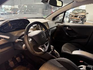 Peugeot 208 1.2 PureTech Allure 1e Eigenaar! picture 18