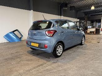 Hyundai I-10 1.0i picture 5