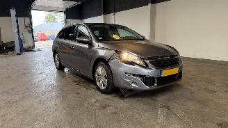 Peugeot 308 1.6 BlueHDI Blue Lease Executive picture 7
