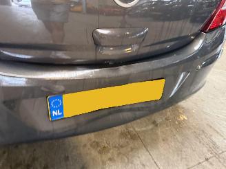 Opel Corsa 1.2-16V Cosmo picture 10