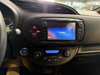 Toyota Yaris 1.5 Hybrid Dynamic 81.000 KM! picture 25