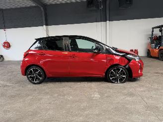 Toyota Yaris 1.5 Hybrid Dynamic 81.000 KM! picture 6