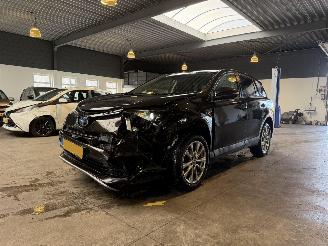 skadebil auto Toyota Rav-4 2.5 Hybrid AWD Executive 2016/11
