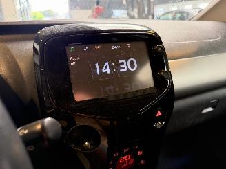 Peugeot 108 1.0 e-VTi Allure 33000 NAP! picture 23