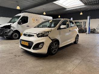 Unfallwagen Kia Picanto 1.0 CVVT Design Edition NAP! 2013/2