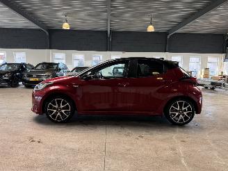 Toyota Yaris 1.5 Hybrid 32.000 KM! picture 2