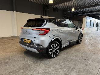 Renault Captur 1.6 E-Tech Plug-in Hybrid 160 Techno picture 5