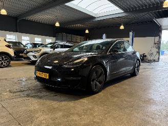 Unfallwagen Tesla Model 3 Long Range Dual Motor AWD 2019/12