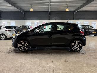 Peugeot 208 1.2 PureTech Active picture 2